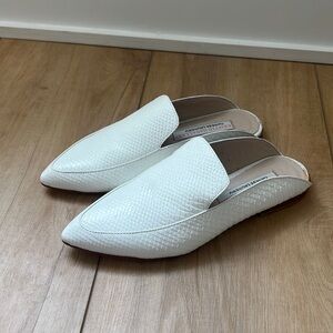 Chinese laundry pointed toe mules